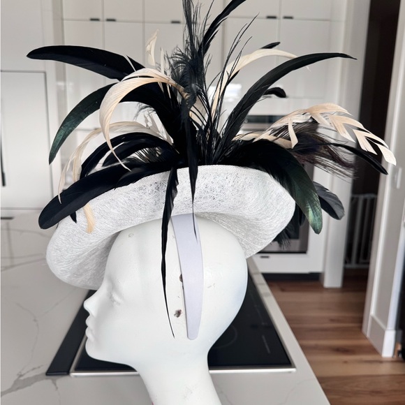 Sold - Picture 3 of 3